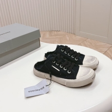 Balenciaga Slippers